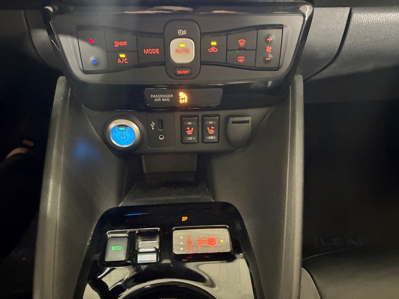 2018 Nissan LEAF SL Hatchback