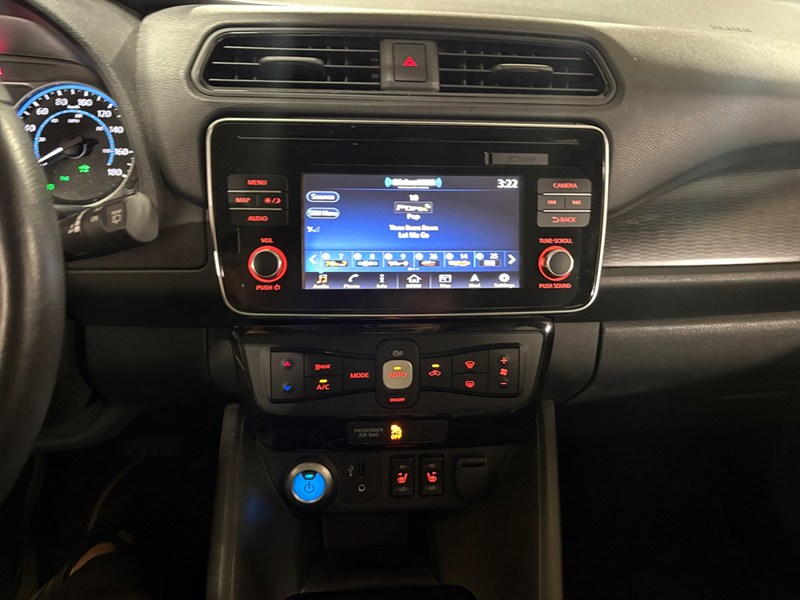 2018 Nissan LEAF SL Hatchback