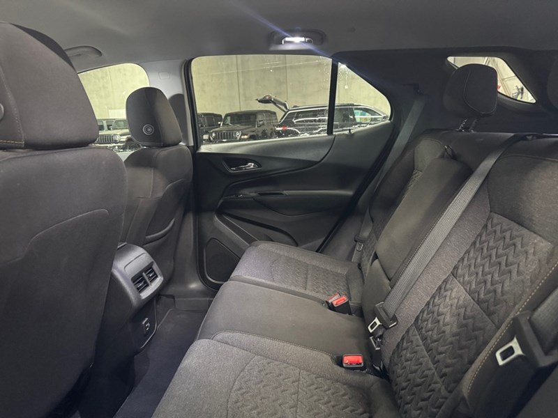 2023 Chevrolet Equinox AWD 4dr LT