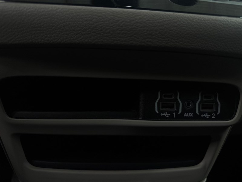 2024 Chrysler Grand Caravan SXT WITH SAFETY TEC PKG.