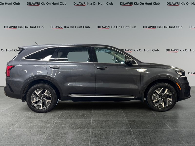 2022 Kia Sorento HEV LX AWD