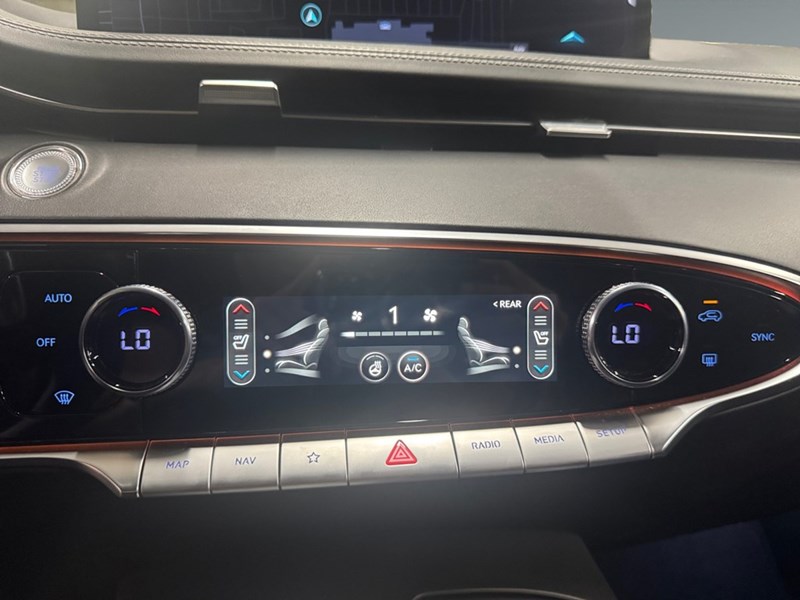 2024 Genesis GV70 2.5T Advanced Plus AWD