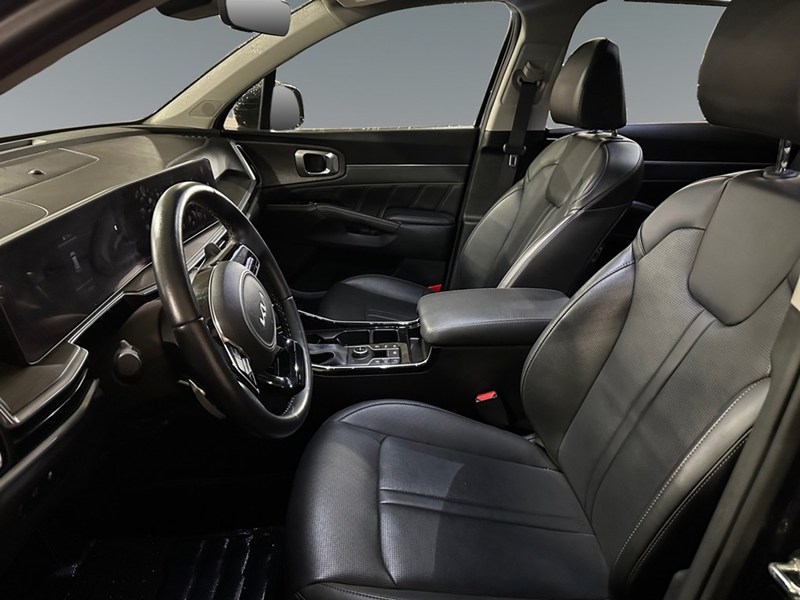 2025 Kia Sorento X-LINE AWD/ PANO ROOF/ LEATHER/ NAV/ CAR PLAY