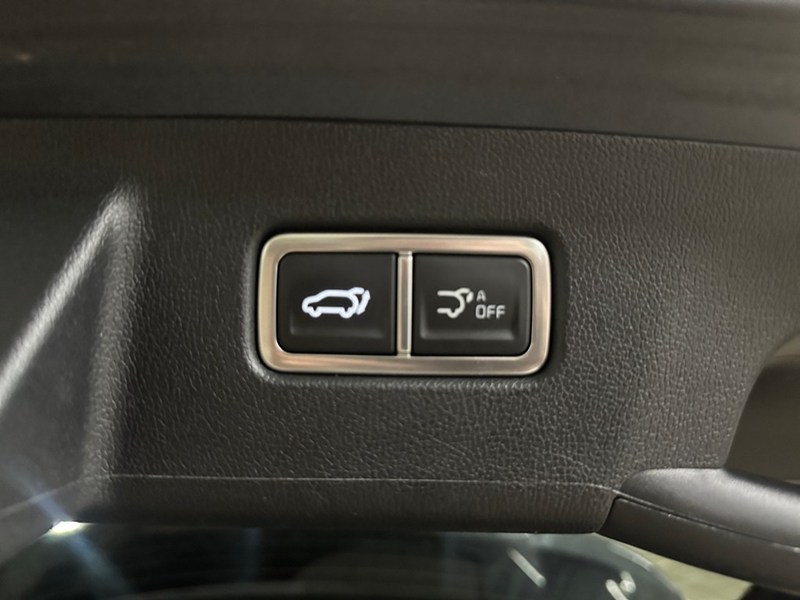 2025 Kia Sorento X-LINE AWD/ PANO ROOF/ LEATHER/ NAV/ CAR PLAY