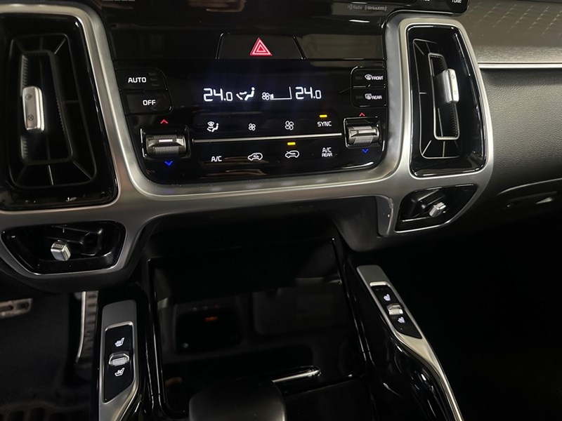 2021 Kia Sorento SX AWD w/Burgundy Leather