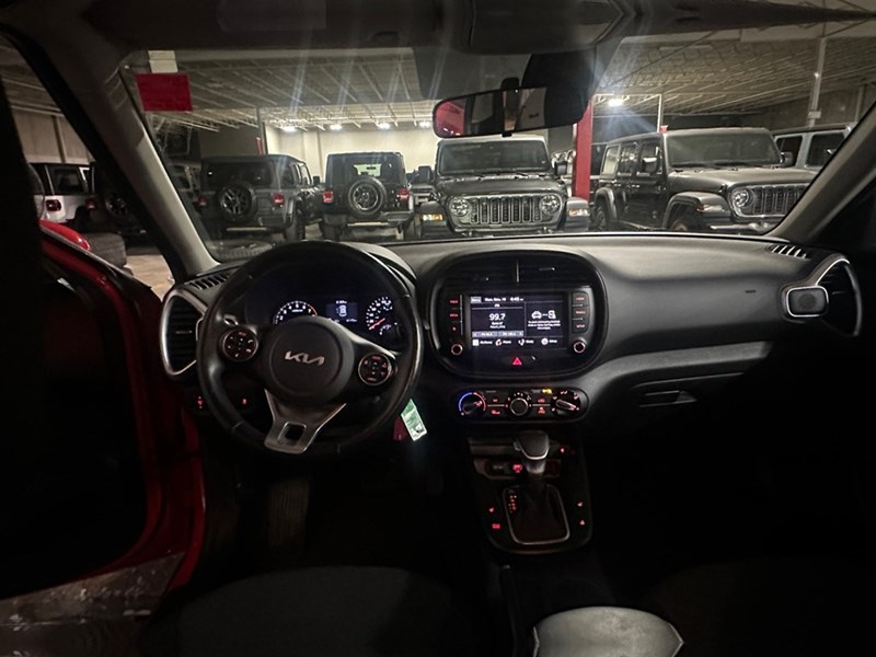 2022 Kia Soul EX IVT