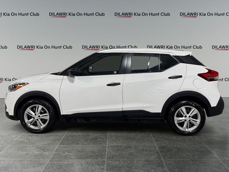 2020 Nissan Kicks S FWD