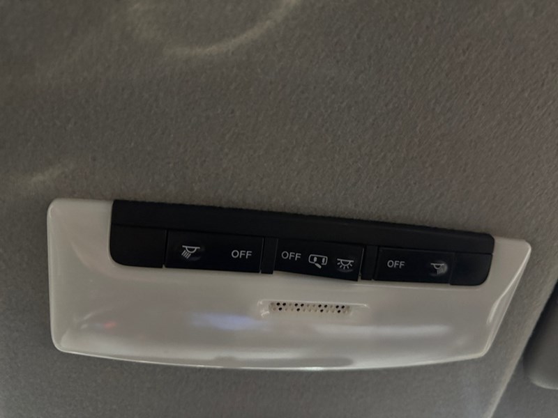 2020 Nissan Kicks S FWD