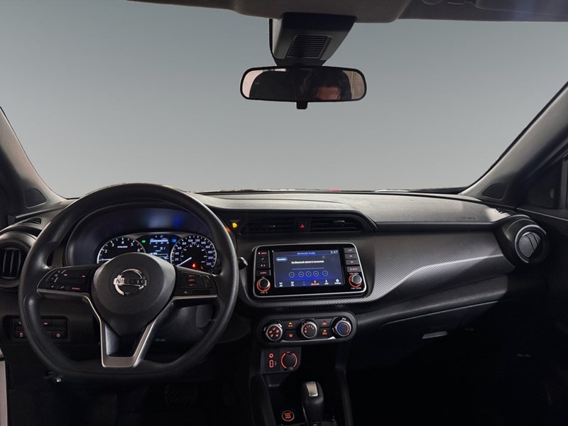 2020 Nissan Kicks S FWD