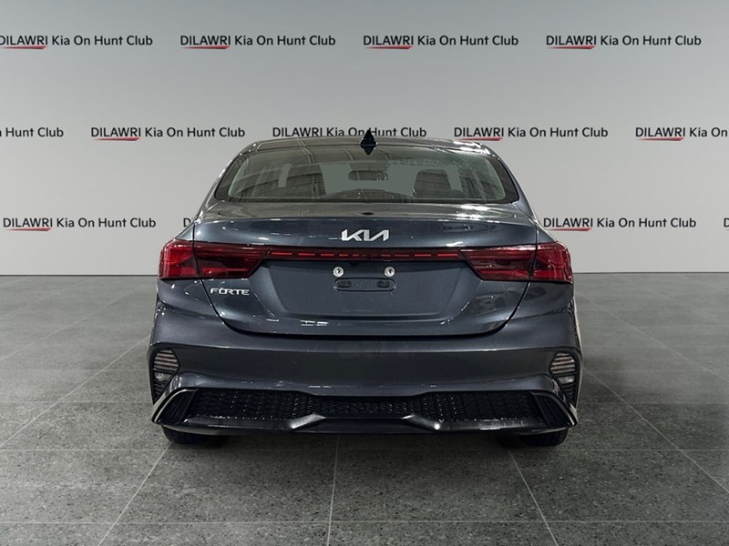 2023 Kia Forte LX IVT