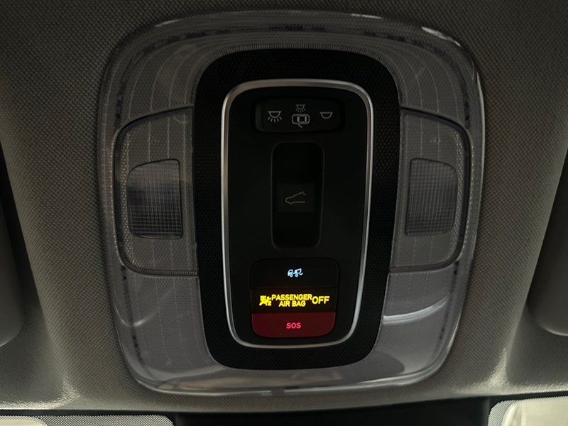 2022 Hyundai Elantra Preferred IVT w/Sun & Tech Package