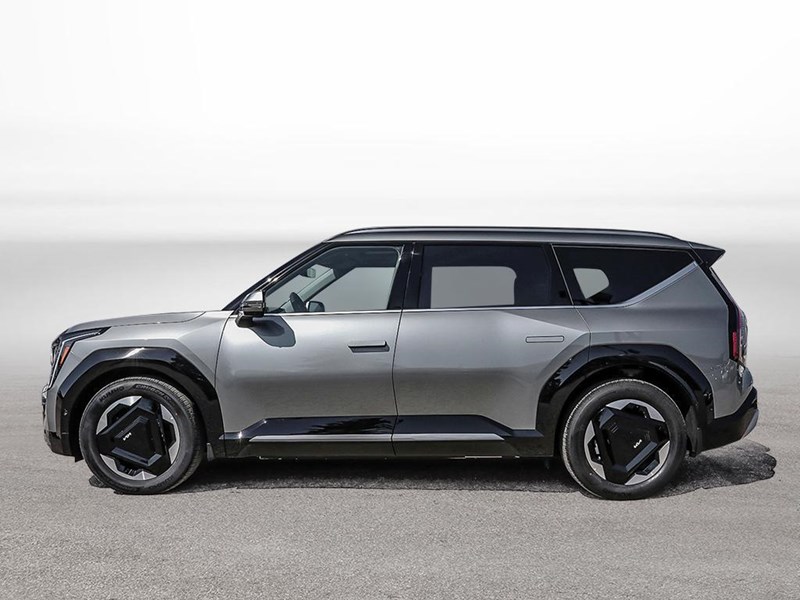 2026 Kia EV9 Land w/Premium Package AWD
