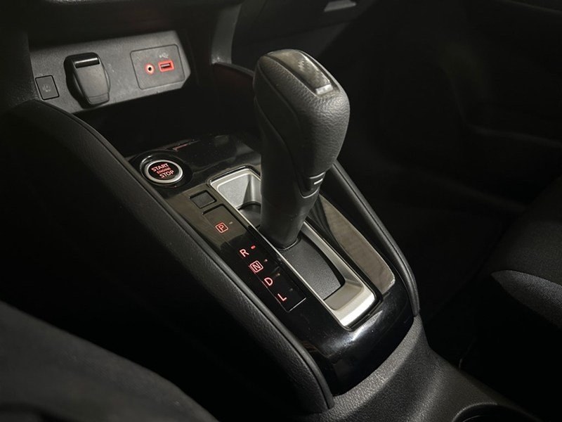 2025 Nissan Versa SV CVT