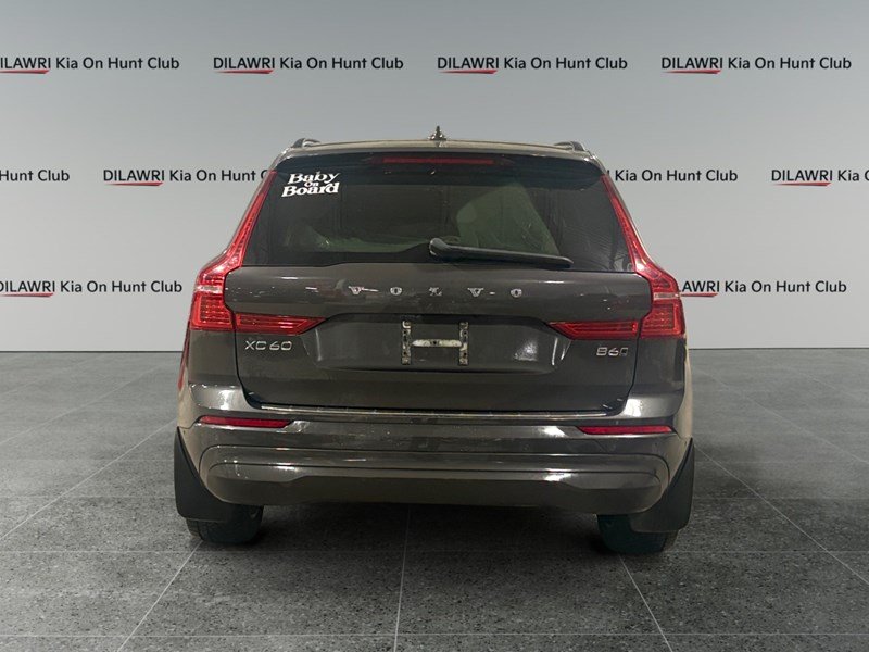 2022 Volvo XC60 B6 AWD Momentum