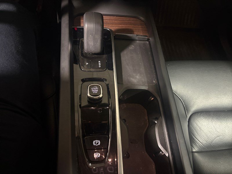 2022 Volvo XC60 B6 AWD Momentum