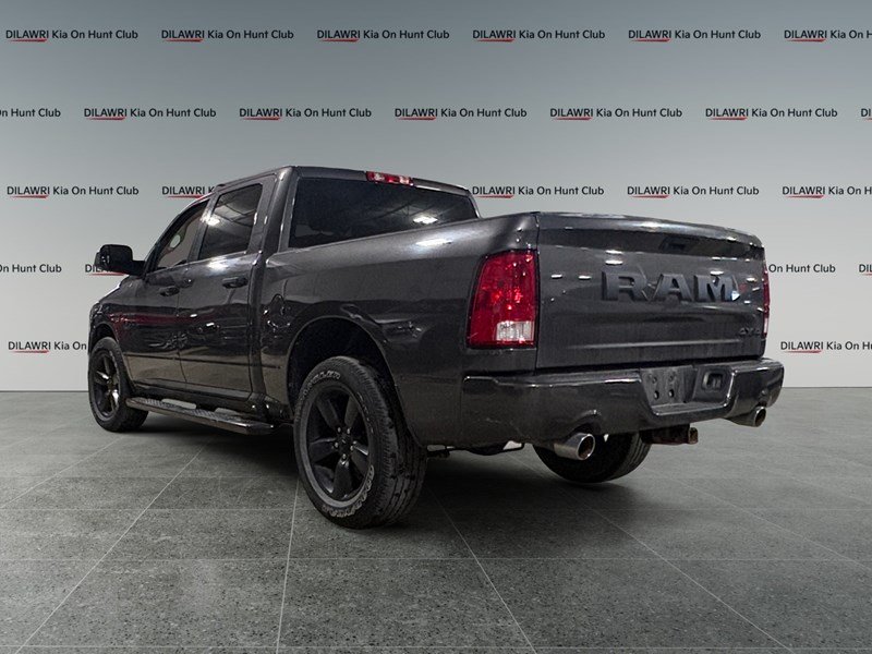 2021 RAM 1500 Classic Express 5.7L Hemi