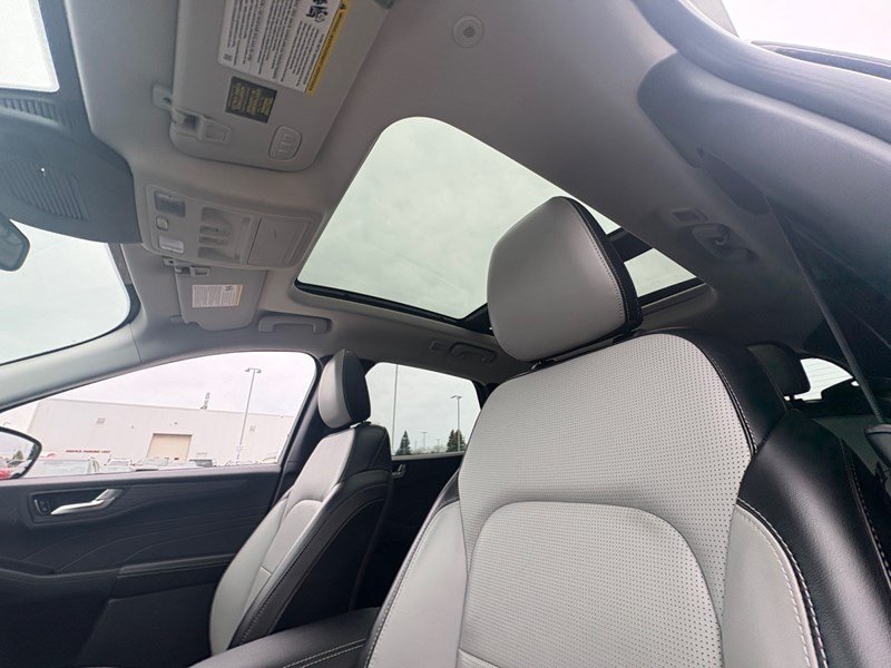 2024 Ford Escape Platinum AWD