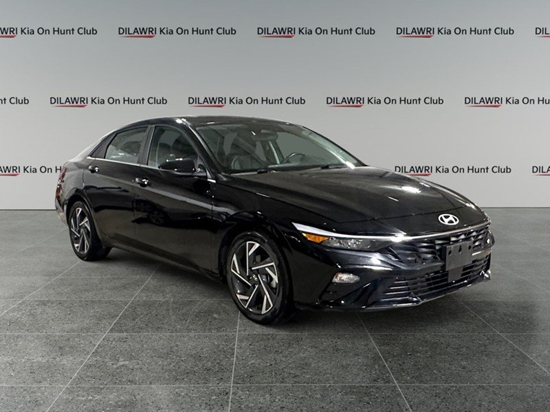2024 Hyundai Elantra Luxury IVT