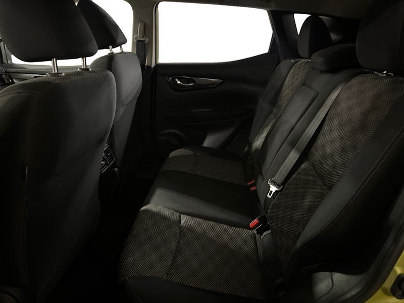 2017 Nissan Qashqai SV  W Sunroof