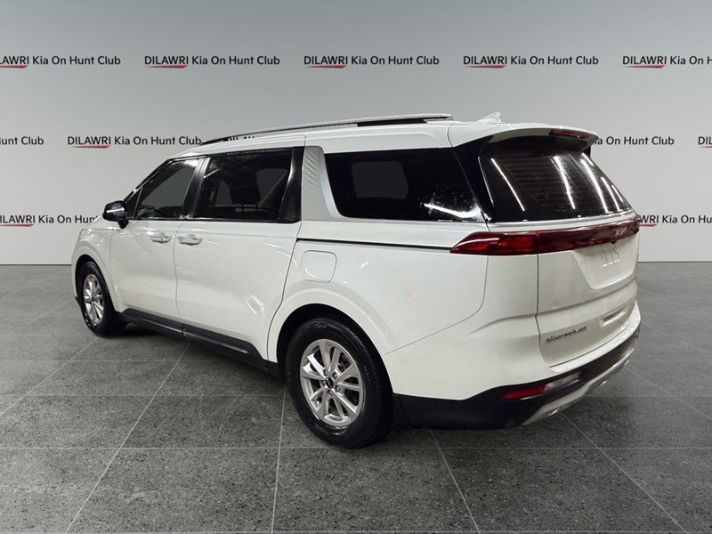 2022 Kia Carnival LX+ FWD