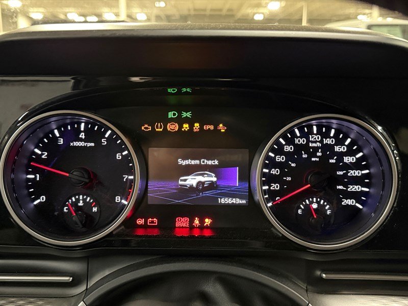 2022 Kia Carnival LX+ FWD