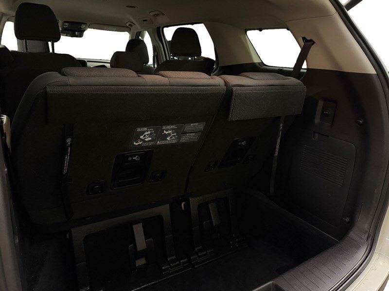 2022 Kia Carnival LX+ FWD