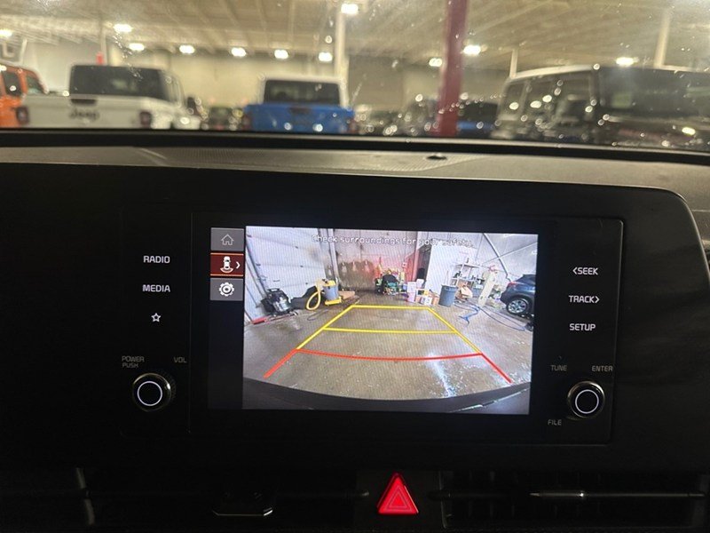 2024 Kia Sportage LX AWD I LOW KM I CAR PLAY I OFF LEASE