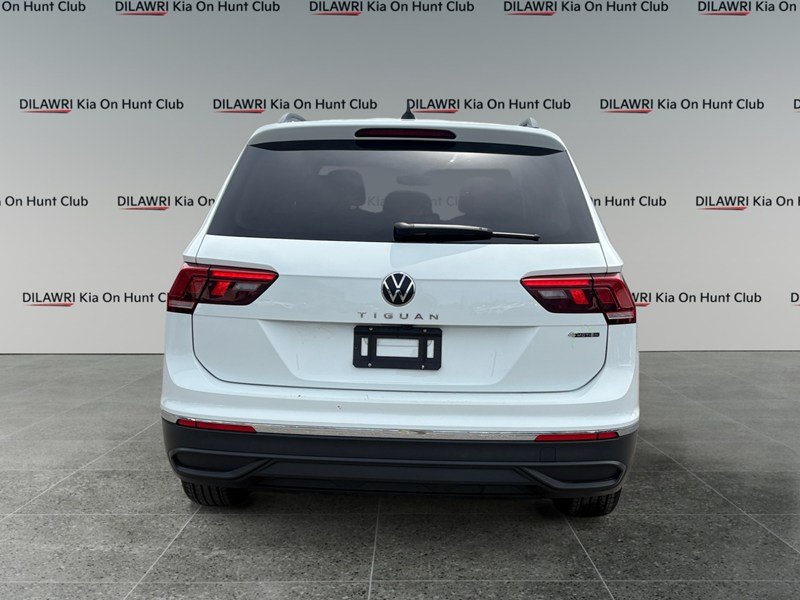 2024 Volkswagen Tiguan Comfortline i CAR PLAY I LEATHERI LANE KEEPI