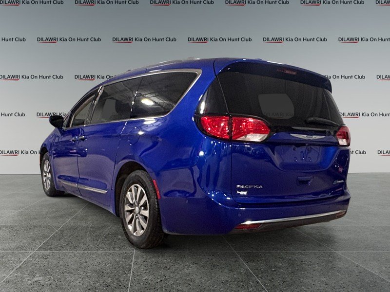 2020 Chrysler Pacifica Hybrid Limited 2WD