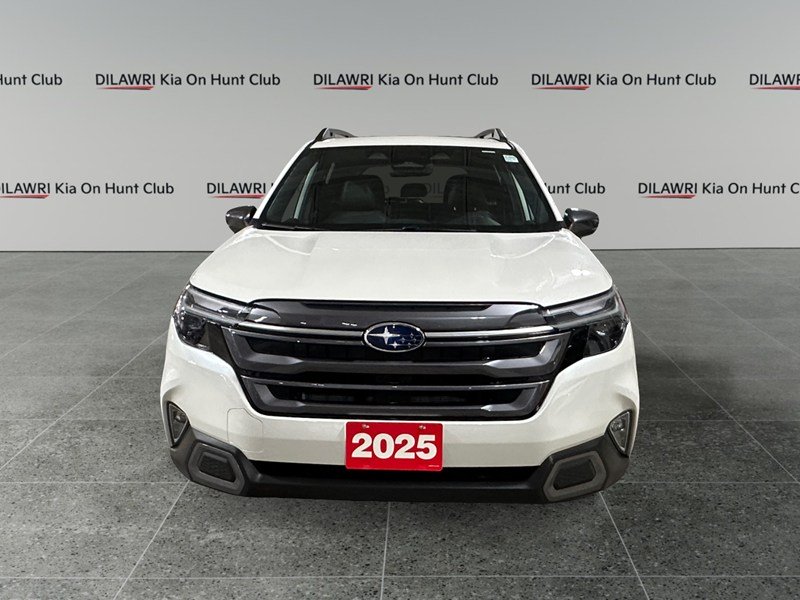 2025 Subaru Forester Limited AWD/ EYE SIGHT /  NAV/ LEATHER/ ROOF