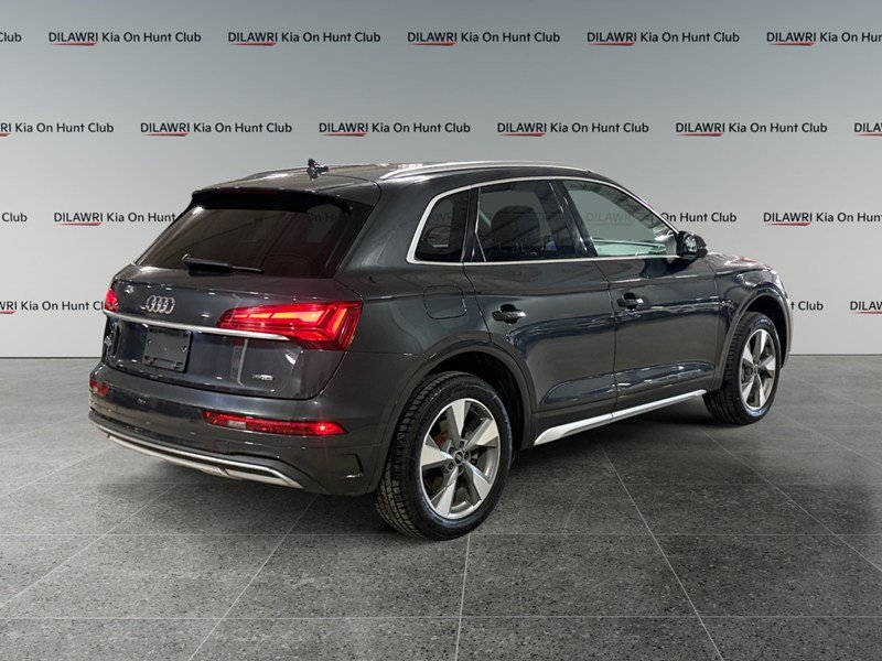 2024 Audi Q5 Komfort 45 TFSI quattro/ CAR PLAY/ BLIND SPOT