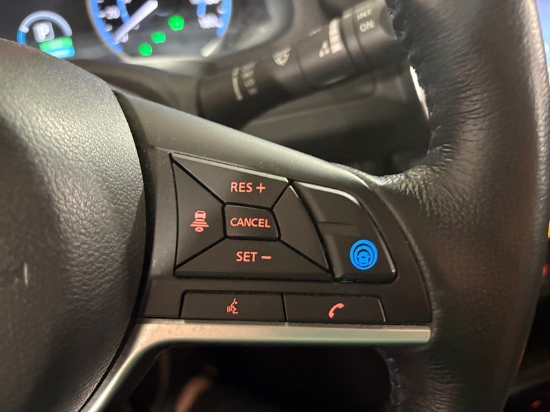 2018 Nissan LEAF SL Hatchback