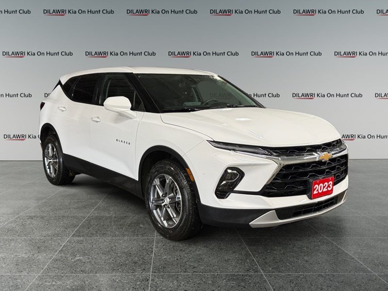 2023 Chevrolet Blazer AWD 4dr LT