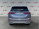 2024 Mitsubishi Outlander SE image 4