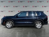 2025 Mitsubishi Outlander ES image 2
