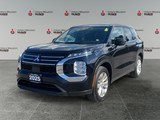 2025 Mitsubishi Outlander ES image 1
