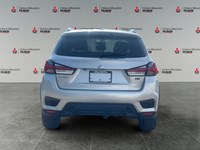 2022 Mitsubishi RVR SE AWC