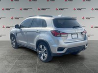 2022 Mitsubishi RVR SE AWC