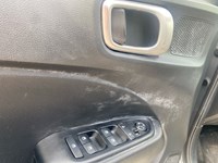 2024 Hyundai Venue Essential IVT