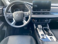 2025 Mitsubishi Outlander ES S-AWC