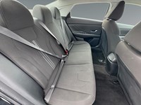 2022 Hyundai Elantra Preferred IVT