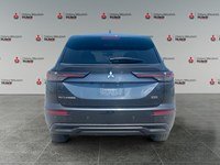 2025 Mitsubishi Outlander ES S-AWC