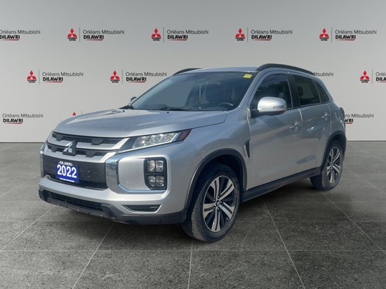 2022 Mitsubishi RVR SE