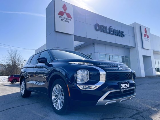 2024 Mitsubishi Outlander SE