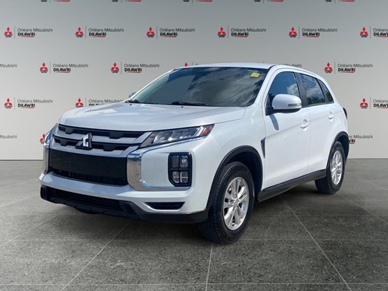 2023 Mitsubishi RVR ES