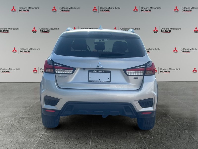 2022 Mitsubishi RVR SE AWC
