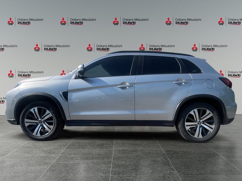 2022 Mitsubishi RVR SE AWC