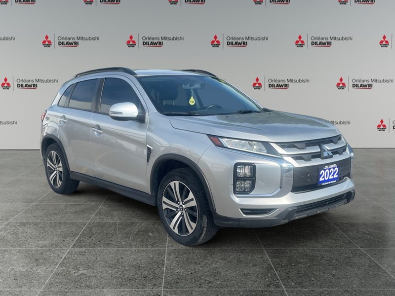 2022 Mitsubishi RVR SE AWC