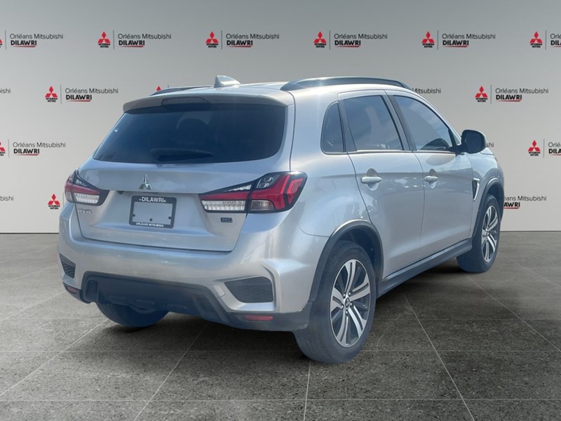 2022 Mitsubishi RVR SE AWC