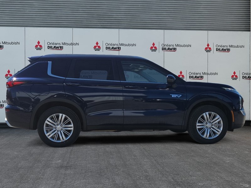 2025 Mitsubishi Outlander Plug-In Hybrid SE S-AWC